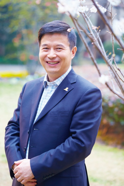 中国饭店协会会长陈新华_副本.jpg