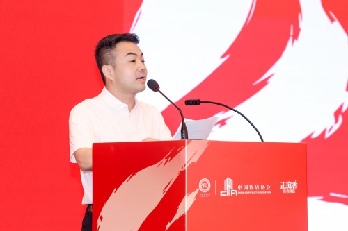 馨田集团董事长 汪成 (1).jpg